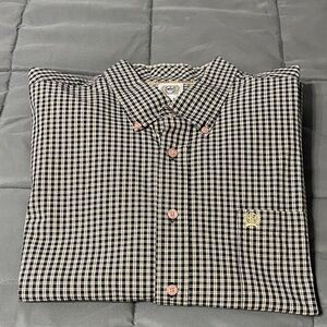 Cinch long sleeved button down shirt.  Size XL